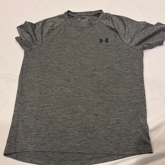 Under Armour Men Gray Short Sleeve Tee - Picture 1 of 3